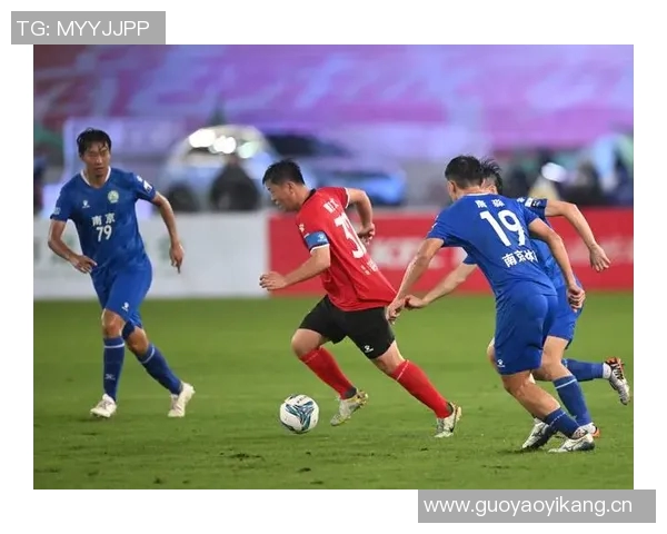 以青训为核心打造足球强国战略,探索年轻球员成长路径与未来发展机遇